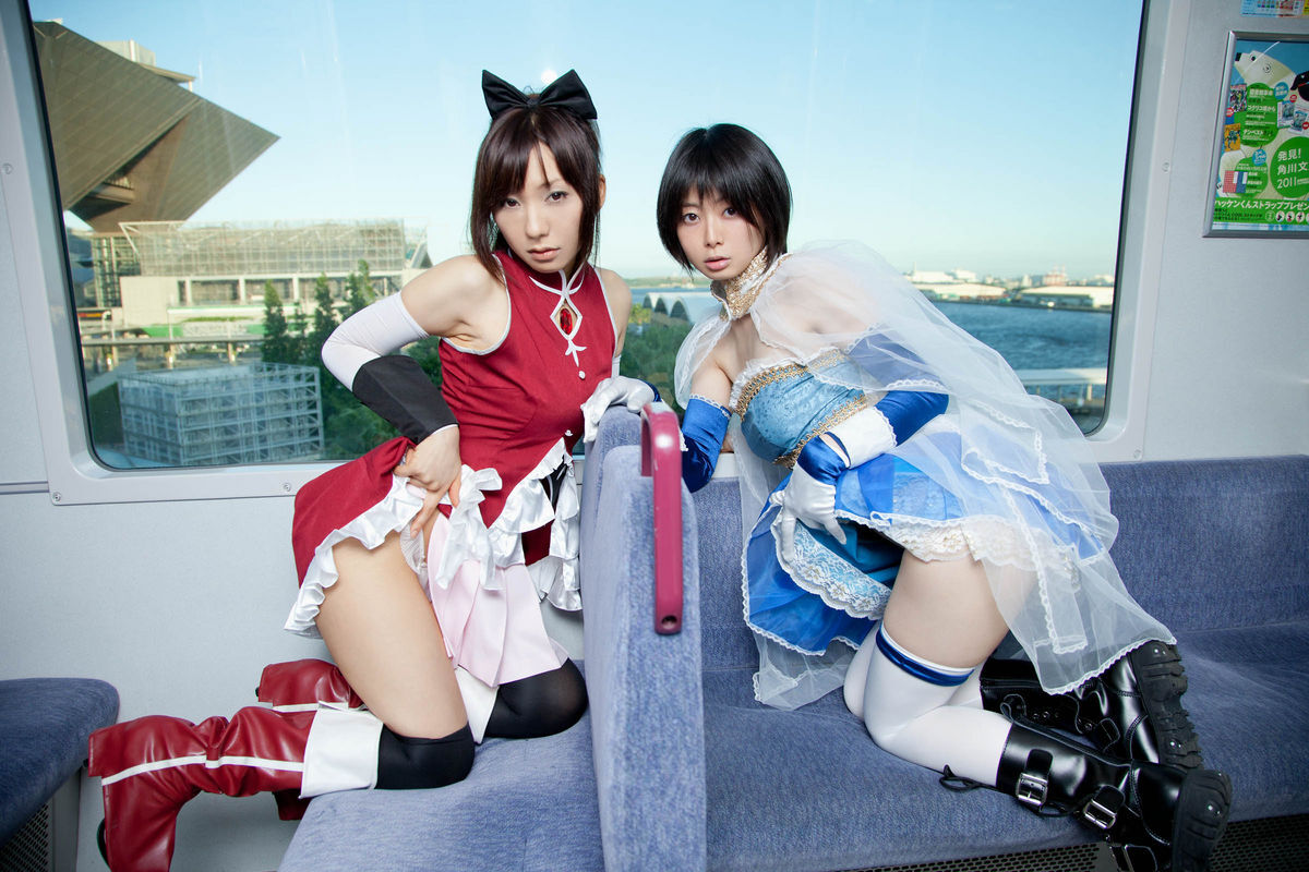 (C80) (コスプレ)   Sayaka and Kyoko  CosPlay制服诱惑套图